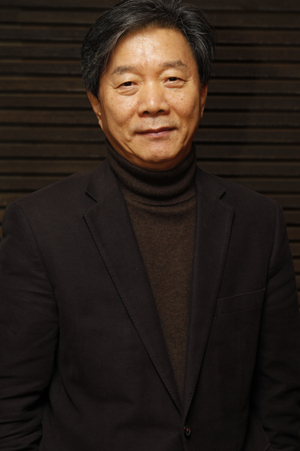 연극 <엄마를 부탁해>│가슴 미어지는, 그 이름은 엄마