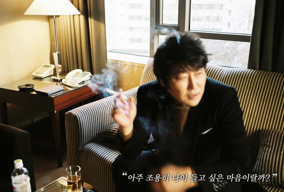송강호│“나는 한 번도 뜨겁고 요란했던 적이 없다”
