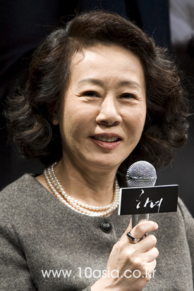 임상수 감독 “<하녀>는 명품 막장 드라마”
