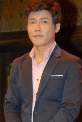 연극 <추적>│남자, 이야기