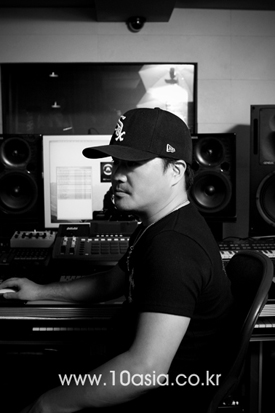 유영진│“나 같은 작곡가가 하나 있는 것도 재미있는 일”-1
