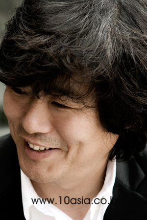 성동일│“흥행 부담 없이, 투박한 연기를 계속 하고 싶다” -2