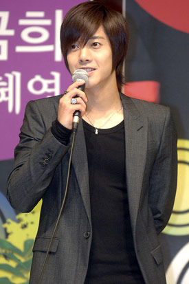 김현중 “차세대 한류스타라는 말은 거품 같다”