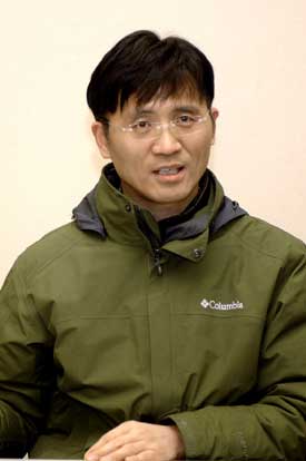 지성 “<로열 패밀리>, 실은 이제부터 시작인 거다”
