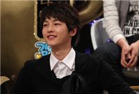 송중기, Mnet <20's 초이스>에 수지와 공동MC로 발탁