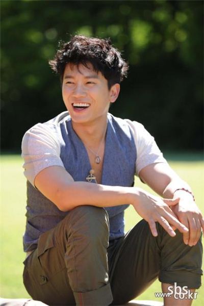 [타임라인] 김희철 “(김정모는) 연애를 프로듀싱 해요”