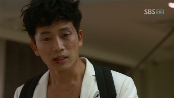 <보스를 지켜라>, 볼 이유가 확실하다