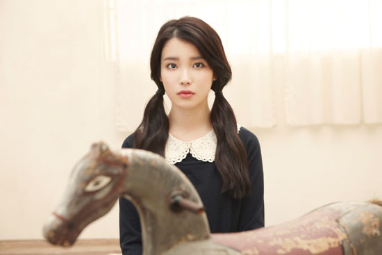 아이유 “나는 제대로 뒤통수를 때릴 가수”