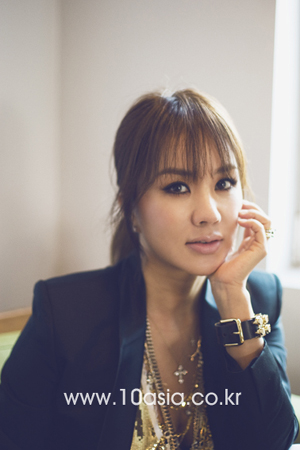 엄정화 “모두가 스스로를 응원하고 사랑했으면 좋겠다”