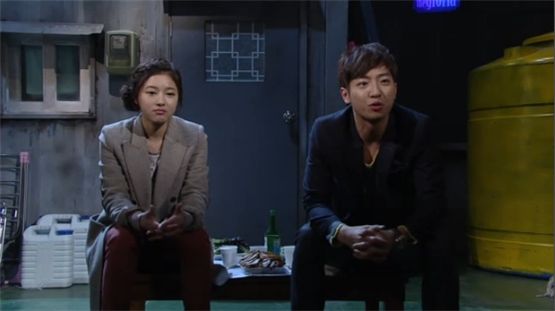 <청담동 살아요>, 가난을 위로하는 디테일