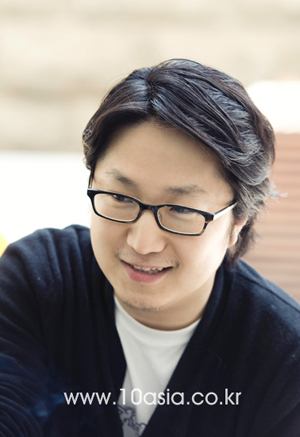 <인기가요> 박경덕 PD “집을 지어준다는 느낌으로 무대를 만들고 싶다”