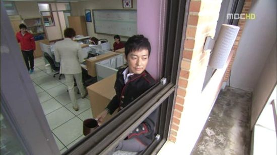 윤건 씨의 심사에 대한 제 점수는요