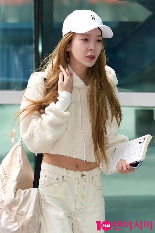 가수 장재인