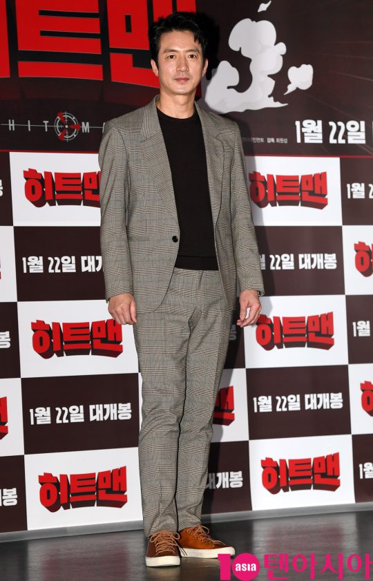 배우 정준호가 14일 오후 서울 자양동 롯데시네마 건대입구점에서 열린 영화 ‘히트맨’ 언론시사회에 참석하고 있다.