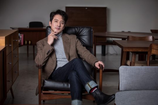 영화 ‘히트맨’에서 국정원 악마교관 덕규로 열연한 배우 정준호. /사진제공=롯데엔터테인먼트