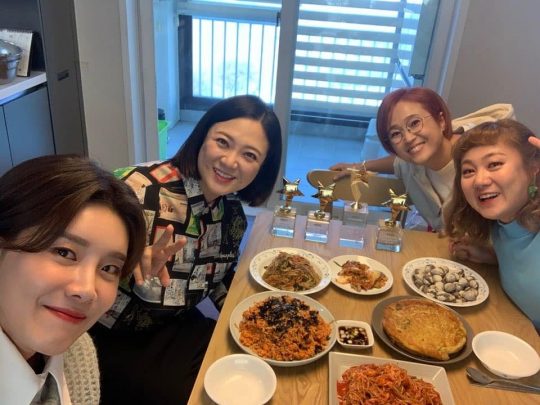 ‘밥블레스유2’ 장도연(왼쪽부터), 김숙, 송은이, 박나래. /사진제공=컨텐츠랩 비보