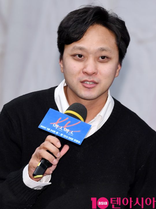 김준모 감독이 20일 오후 서울 상암동 MBC 골든마우스홀에서 열린 MBC 새 드라마 ‘엑스엑스(XX)’ 제작발표회에 참석하고 있다.