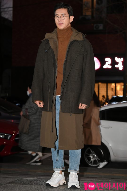 배우 고수