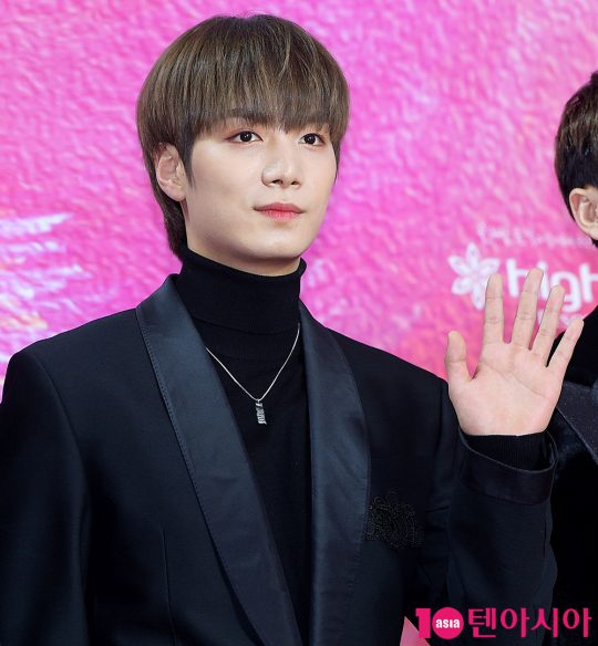 뉴이스트 JR