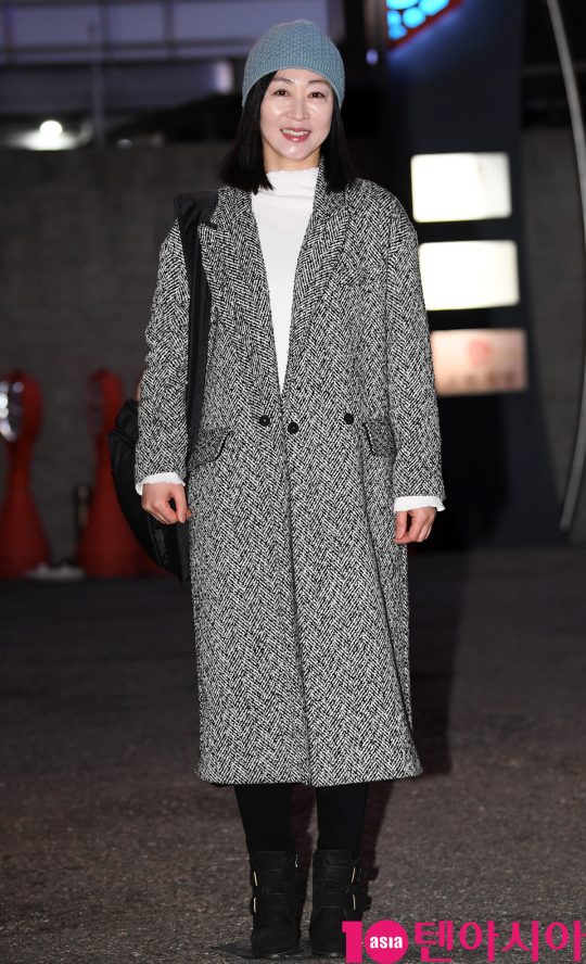 배우 서경화가 30일 오후 서울 여의도 한 음식점에서 열린 TV CHOSUN 특별기획드라마 ‘간택-여인들의 전쟁’ 종방연에 참석하고 있다.