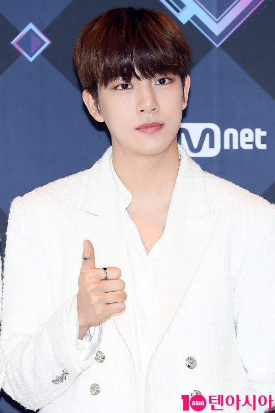그룹 골든차일드 지범
