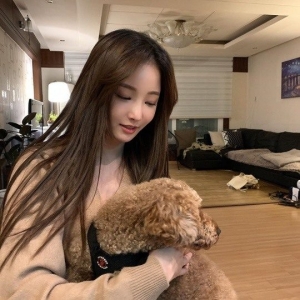 '모모랜드 탈퇴' 연우, 청순 비주얼로 새해인사 “올해도 잘 부탁드려요”
