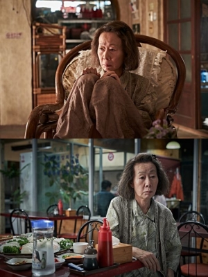 '지푸라기라도 잡고 싶은 짐승들' 전도연, 윤여정 캐스팅 위해 전화로 설득 '비화'