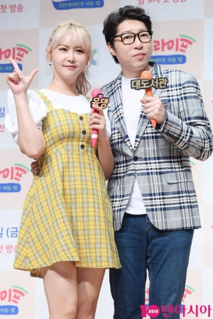 [TEN 이슈] 이혼·아들 존재 고백한 윰댕, 순애보적 사랑 대도서관→쏟아지는 응원