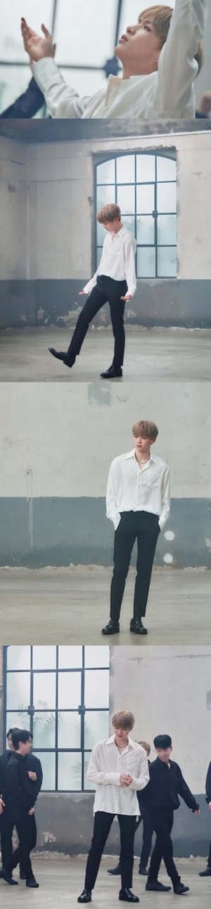 강다니엘, 촬영 비하인드 컷 공개...&#39;어깨 깡패&#39;의 우월한 피지컬