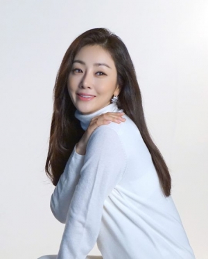 오나라, 매니저와 의리 지켰다...신생 후시크리에이티브와 전속계약 (공식)