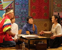 김연아, MBC <황금어장> '무릎 팍 도사' 녹화 중 눈물을 보인 것으로 알려져.