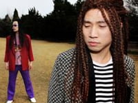 유세윤, 자신이 속한 2인조 그룹 UV의  '쿨하지 못해 미안해' 뮤직비디오 공개.