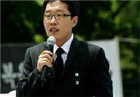 김제동, 지난 19일 MBC 파업을 지지하는 뜻으로 MBC 노조에 과일 상자 전달.