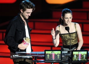 2010 MMA│비“ 'Bad Ass' 후보에 올라서 엉덩이 운동 좀 했다”