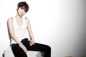 거미 “가수가 되면 즐겁기만 할 줄 알았다”