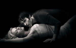 누가 누가 더 엽기적인가