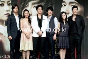 올 가을, 베르테르를 위해 눈물은 아껴두시길