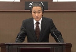 <자이언트>, 미래를 위해 돌아보라