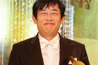 개그맨 이경규, < KBS 연예대상 >에서 대상 수상.