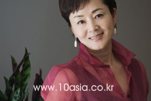 김영애, 염정아│염정아 “할머니가 돼도 섹시함이 있는 배우가 되고 싶다”