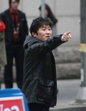 <시라노> 김현석 감독, MBC 페이크 다큐 <돈> 연출..'9일 공개'