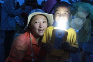 김현숙, 미얀마 봉사 활동 마치고 귀국