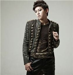 유키스 동호, 무릎 연골 부상 “9월 컴백에는 무리 없어”