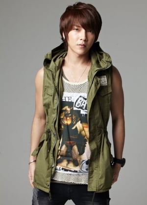 초신성 윤학, 10월 25일 군 입대... 일본에서 마지막 팬 미팅