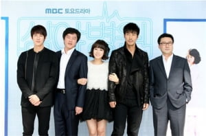 [프리뷰] <심야병원>, '아내를 죽인 범인은 누구인가'에서 시작되는 이야기