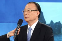 최시중 방송통신위원회 위원장, 27일 전격 사퇴