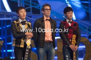 Mnet <슈퍼스타 K 3> 출신 버스커버스커, 데뷔 앨범 발표