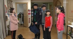 &lt;힘내요, 미스터 김!&gt;, 현대인을 위한 동화
