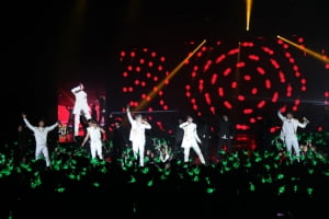 B.A.P 콘서트ㅣ지구 정복 성공기