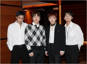 [TEN 현장] 젝스키스, 20세기 거쳐 21세기로...&#39;젝키 뉴트로&#39;로 컴백